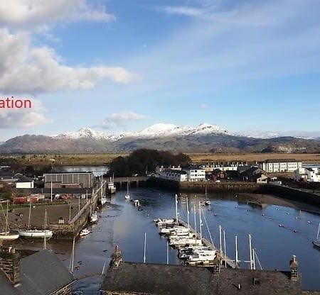 Porthmadog Harbour Town - High Street Apartment. エクステリア 写真