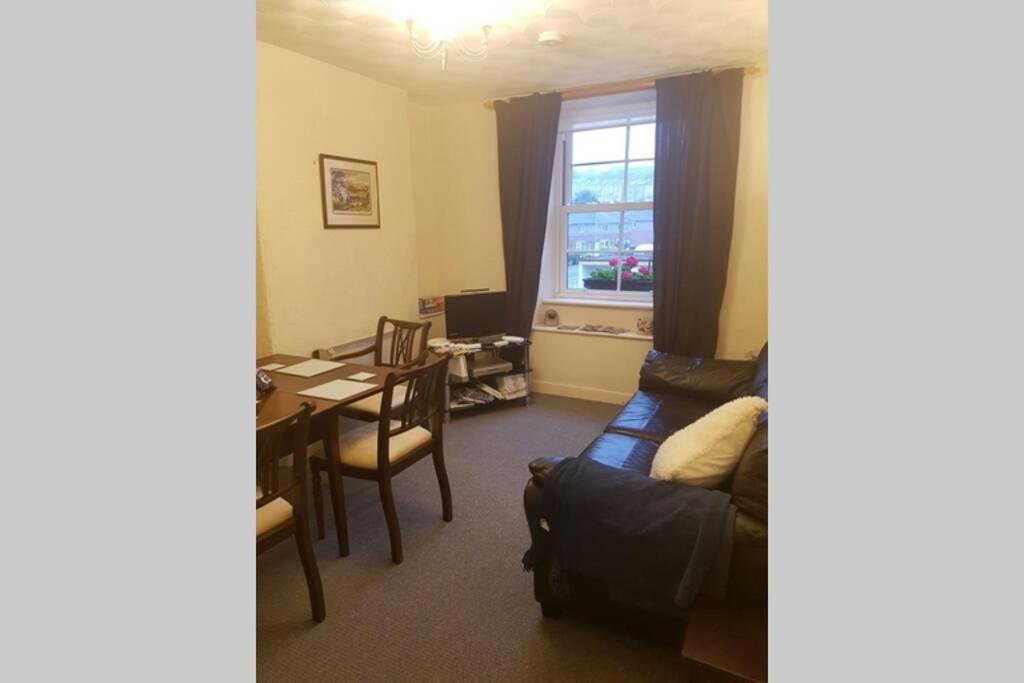 Porthmadog Harbour Town - High Street Apartment. エクステリア 写真