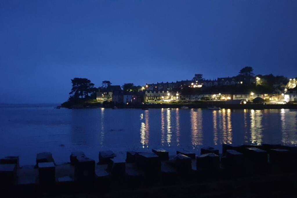 Porthmadog Harbour Town - High Street Apartment. エクステリア 写真