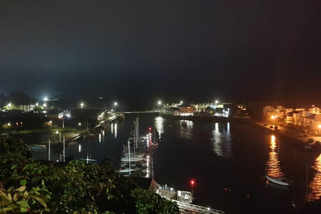 Porthmadog Harbour Town - High Street Apartment. エクステリア 写真